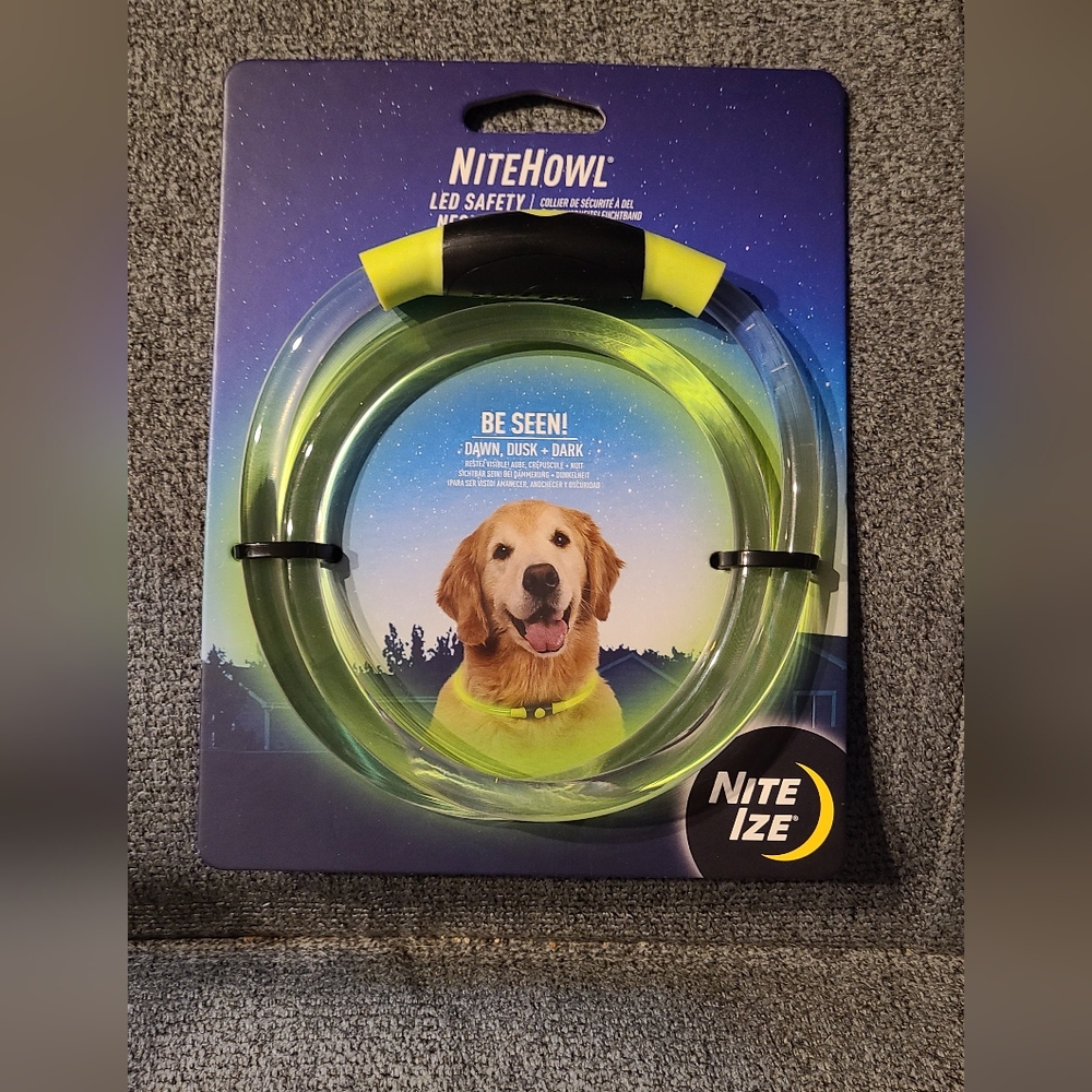 Green Dog Collar for Golden Retrievers